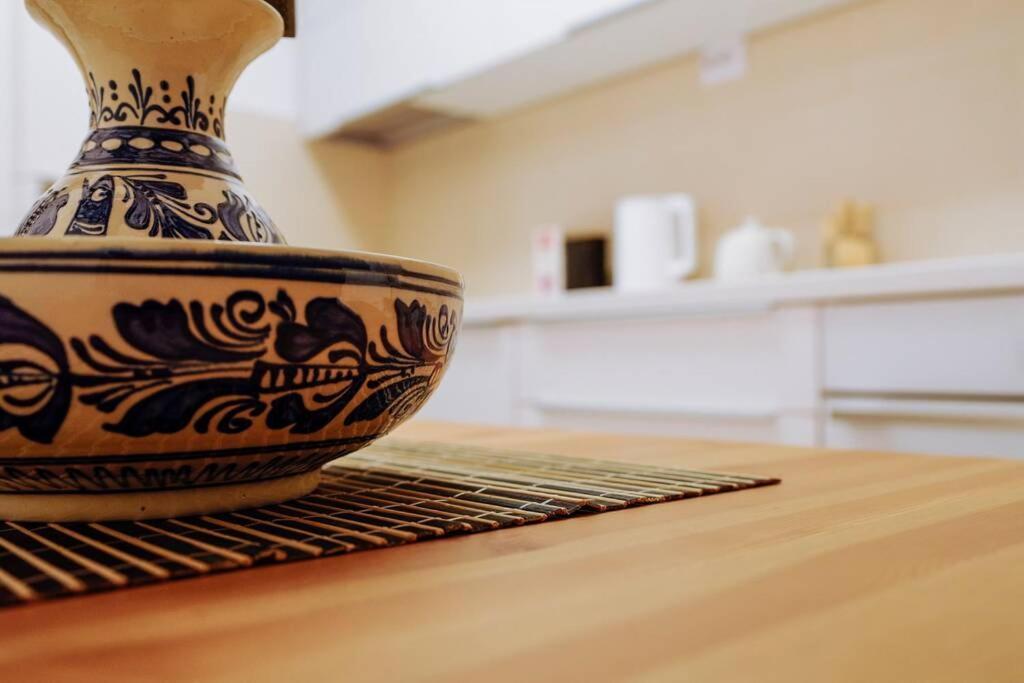 Elegant Vibes Apartment Next To Obor Market Bucarest Extérieur photo