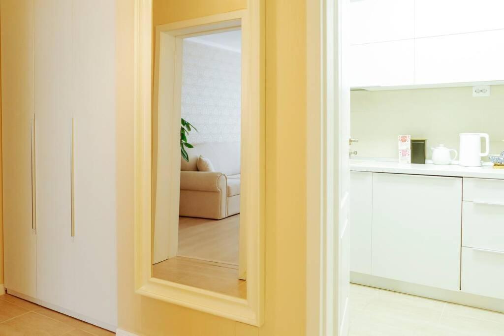 Elegant Vibes Apartment Next To Obor Market Bucarest Extérieur photo