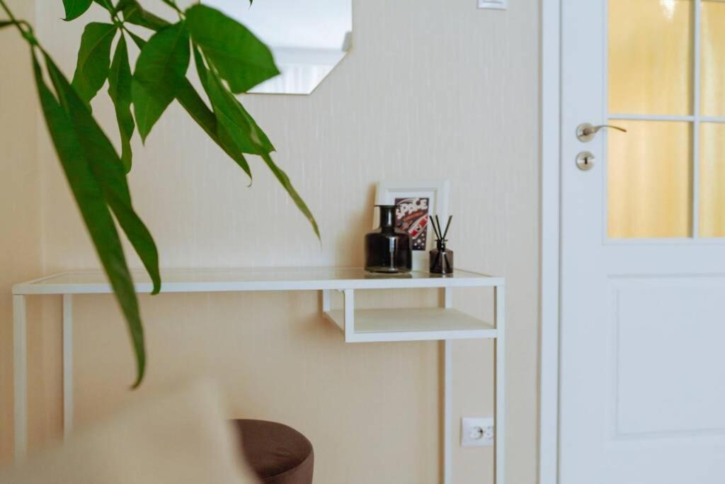 Elegant Vibes Apartment Next To Obor Market Bucarest Extérieur photo